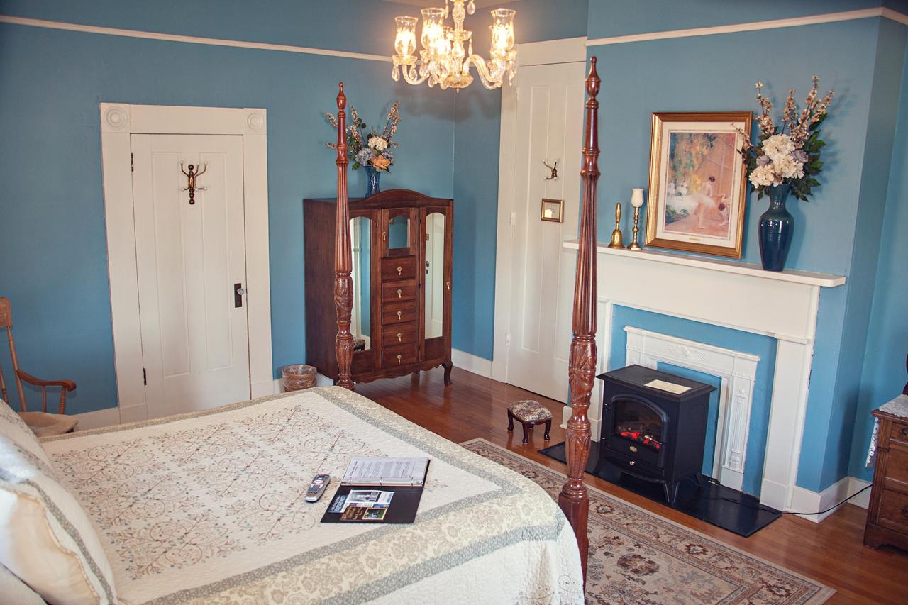 The Carriage Inn Bed And Breakfast تشارلز تاون المظهر الخارجي الصورة
