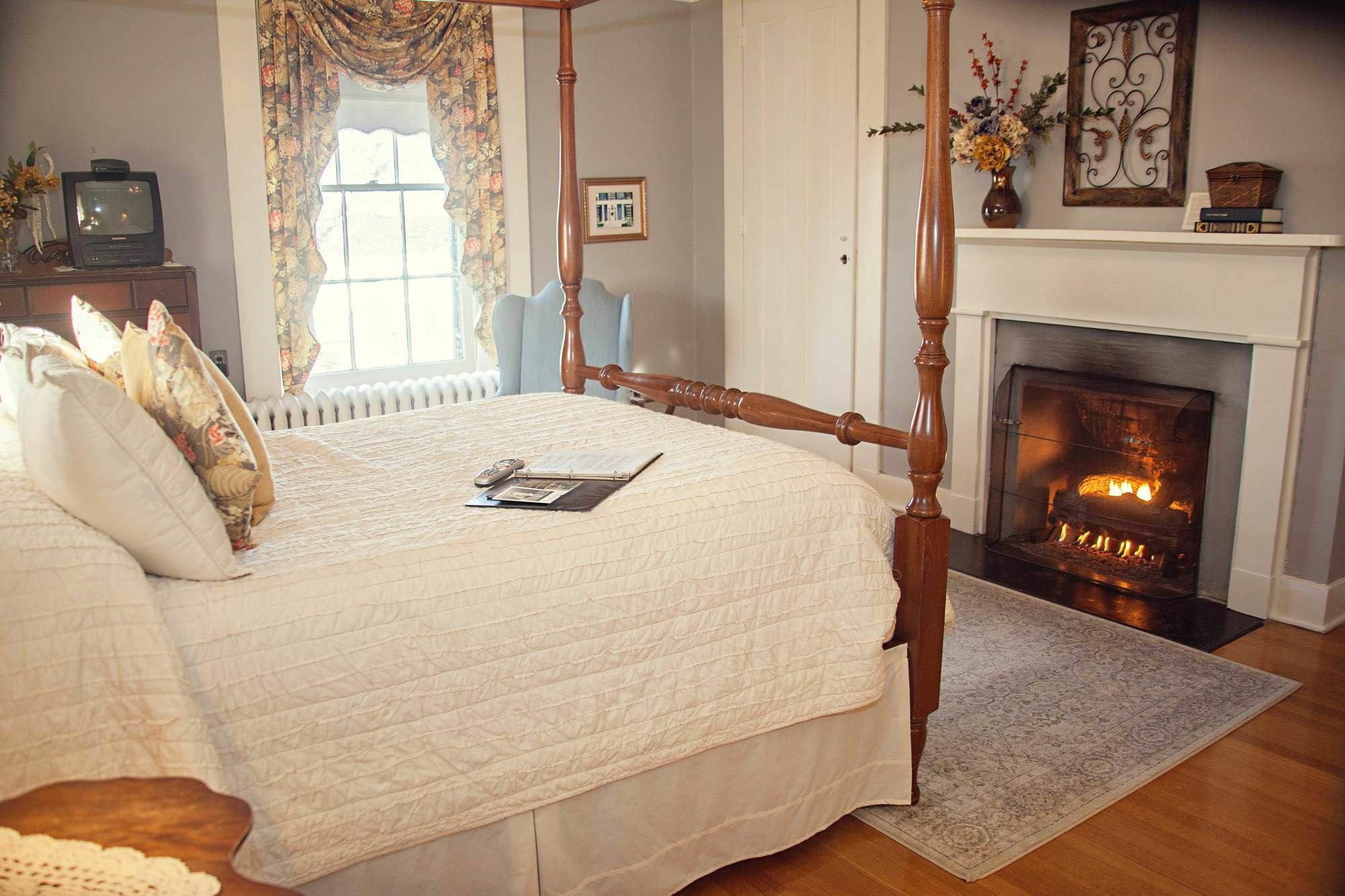 The Carriage Inn Bed And Breakfast تشارلز تاون المظهر الخارجي الصورة