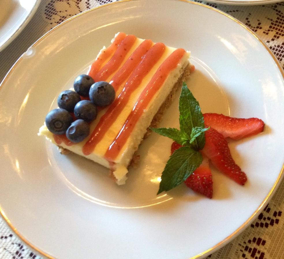 The Carriage Inn Bed And Breakfast تشارلز تاون الغرفة الصورة